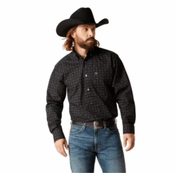 Ariat Men's Nixon Classic Fit Black Skull Print Button Down Shirt 10047382