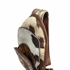 American Darling® Ladies Cowhide Sling Bag ADBG1182B 7 American Darling® Ladies Cowhide Sling Bag ADBG1182B -Wildwest Boot Store 132d