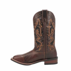 Laredo Ladies Lockhart Studded Brown Leather Boots 5944-BN97 -Wildwest Boot Store 5944 BN97e