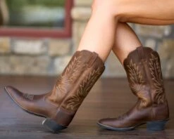 Ariat Ladies Heritage Western R Toe Boot Distressed Brown 10001021 -Wildwest Boot Store F24 WMS WEST Brothers Wholesale Shot09 10123 RTL 1