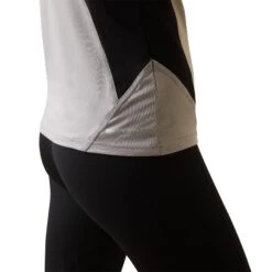 Ariat® Ladies Cambria Jersey Silver Sconce 1/4 Zip Baselayer 10043471 13 Ariat® Ladies Cambria Jersey Silver Sconce 1/4 Zip Baselayer 10043471 -Wildwest Boot Store S23 WMS ENGL 10043471 detail04